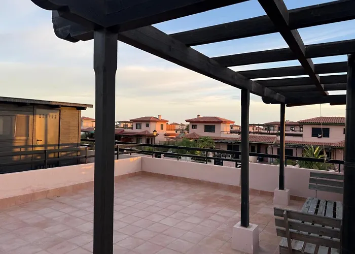 Private Terrace בקתה Majanicho