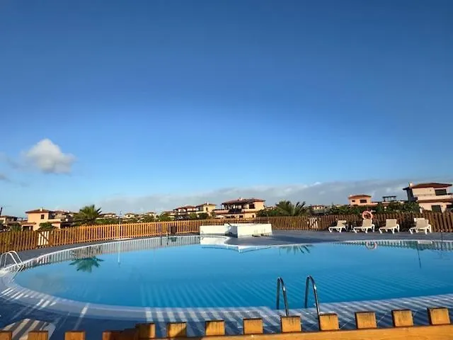 Private Terrace בקתה *