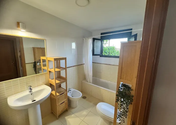 Private Terrace בקתה Majanicho